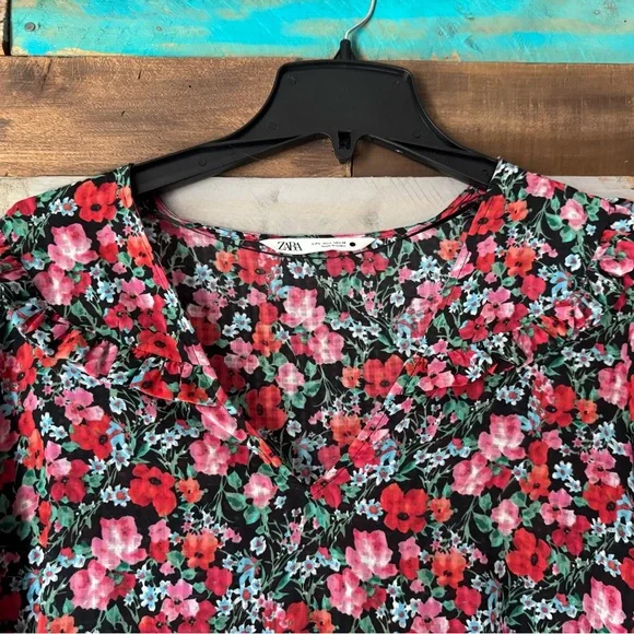 Zara Black and Red Floral Long Sleeve Dress - Picture 3 of 6